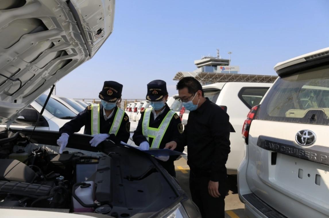 【车视头条】据中国汽车工业协会整理的海关总署数据显示，2023年一季度，汽车商品