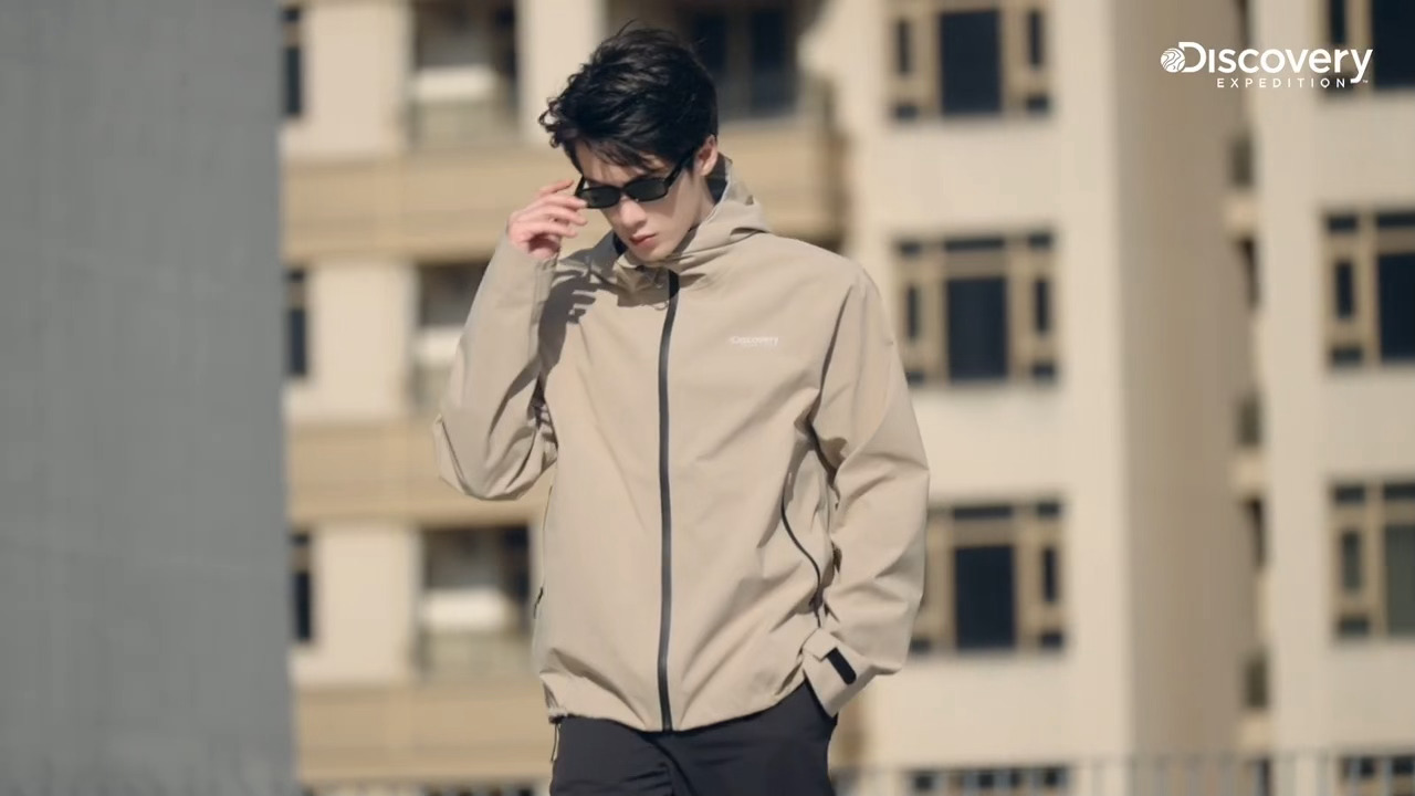 檀健次Discovery新物料，帅的好高级 