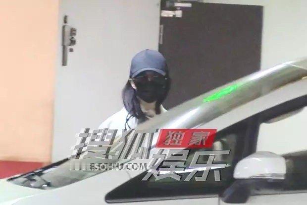 刘亦菲逛街超六小时   刘亦菲逛街超六小时，姐姐好能逛啊[哈哈] 