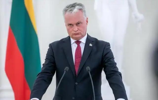 打疼了才知道哭，立陶宛被中国冷落三年，终于绷不住低头求饶了。最终换来的是被中国冷