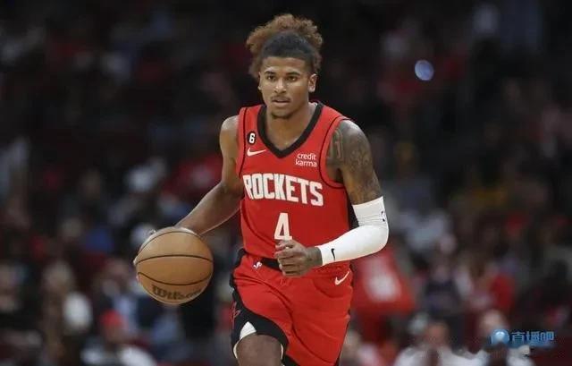 #闲话NBA# 
北京时间11月2日NBA火箭队后卫杰伦.格林接受采访表示面对黄