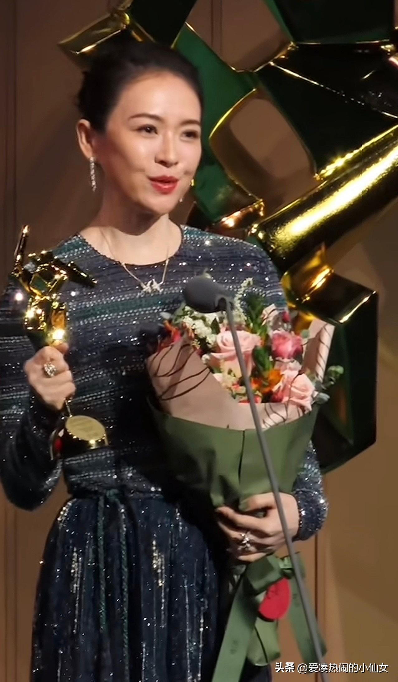 这一夜，被珠圆玉润的章子怡惊艳，才懂作品才是演员最大的底气！
章子怡这两天真的是