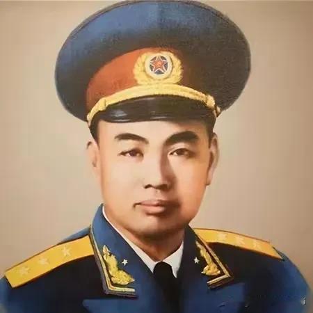 许世友将军是华野济南战役攻城集团总指挥，那他是不是华野首长呢？
先看看华野前委组