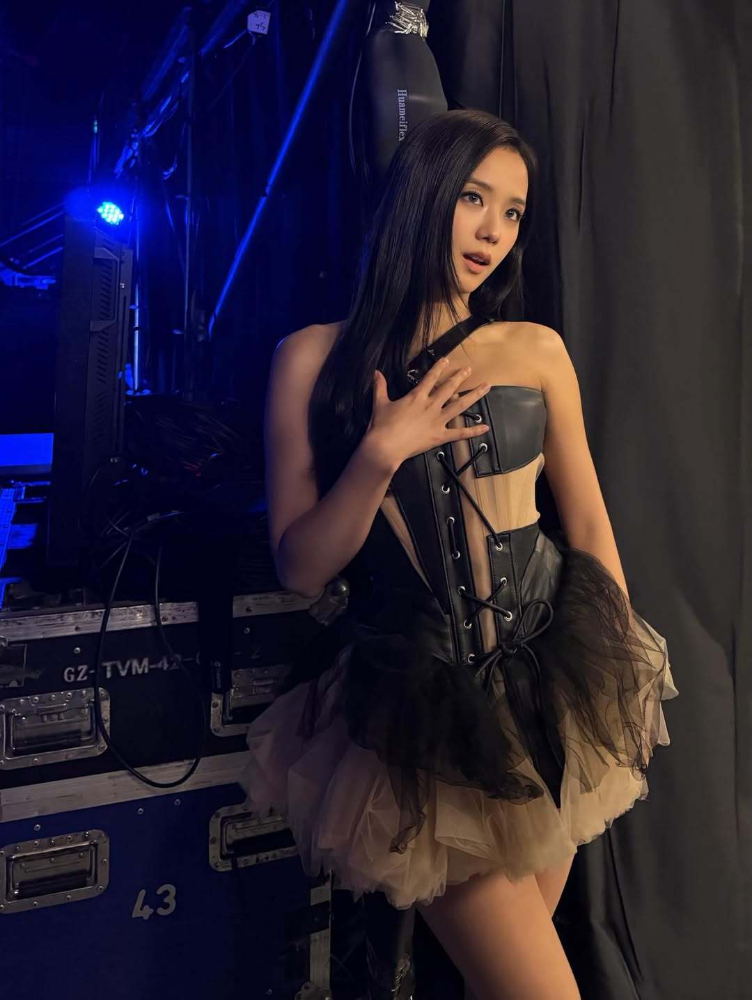 260128 Jisoo更新 IG🐰“香港！♥️ 多謝你哋陪我一齊享受呢三日嘅