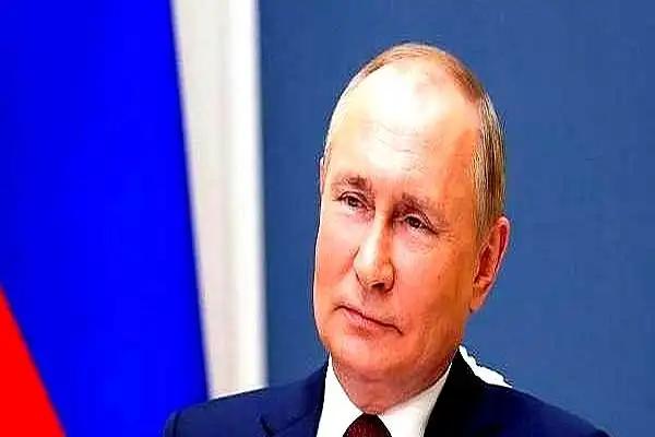 普京是真的清醒，面对最近一路飙升的国际油价，没有跟着盲目乐观，反而第一时间给俄罗