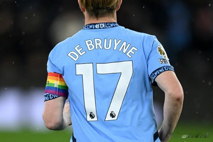 全场战报 | 曼城 3-0 诺丁汉森林

第8分钟，德布劳内禁区右侧顶门前，席尔