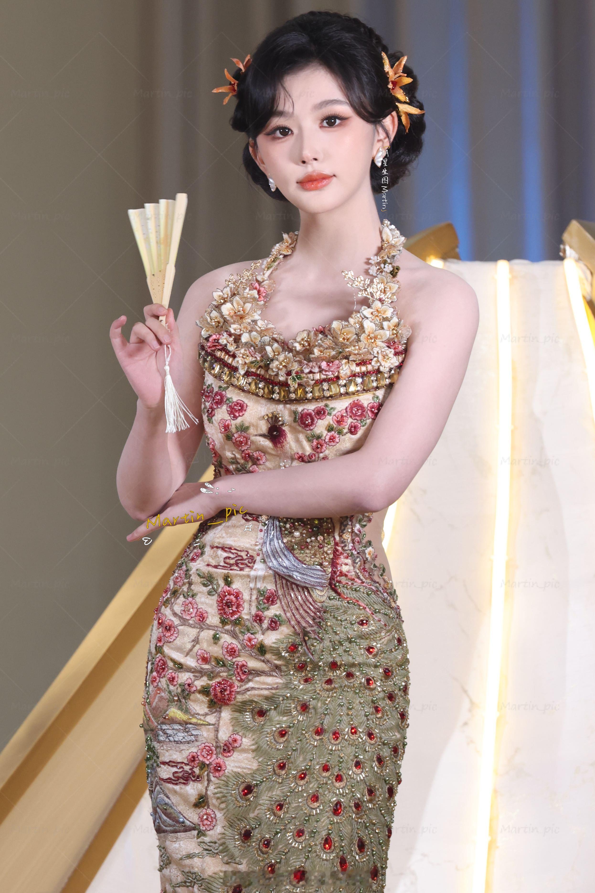 孔雪儿 孔雪儿时尚中国之夜生图谁来懂一下这个古风bjd娃娃啊 孔雪儿美疯啦孔雪儿