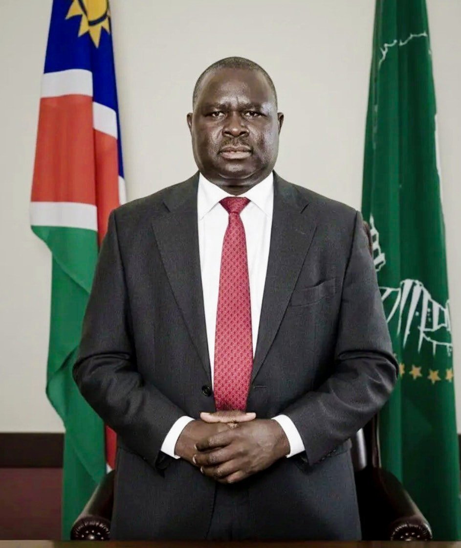 重大消息： 阿道夫·希特勒在纳米比亚地方选举中获胜。纳米比亚曾是德国的殖民地。海