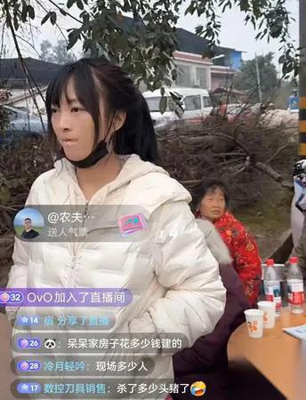 重庆农村姑娘呆呆火了。

不是因为年猪肥得压秤，

是她请人帮忙的视频，变成了“