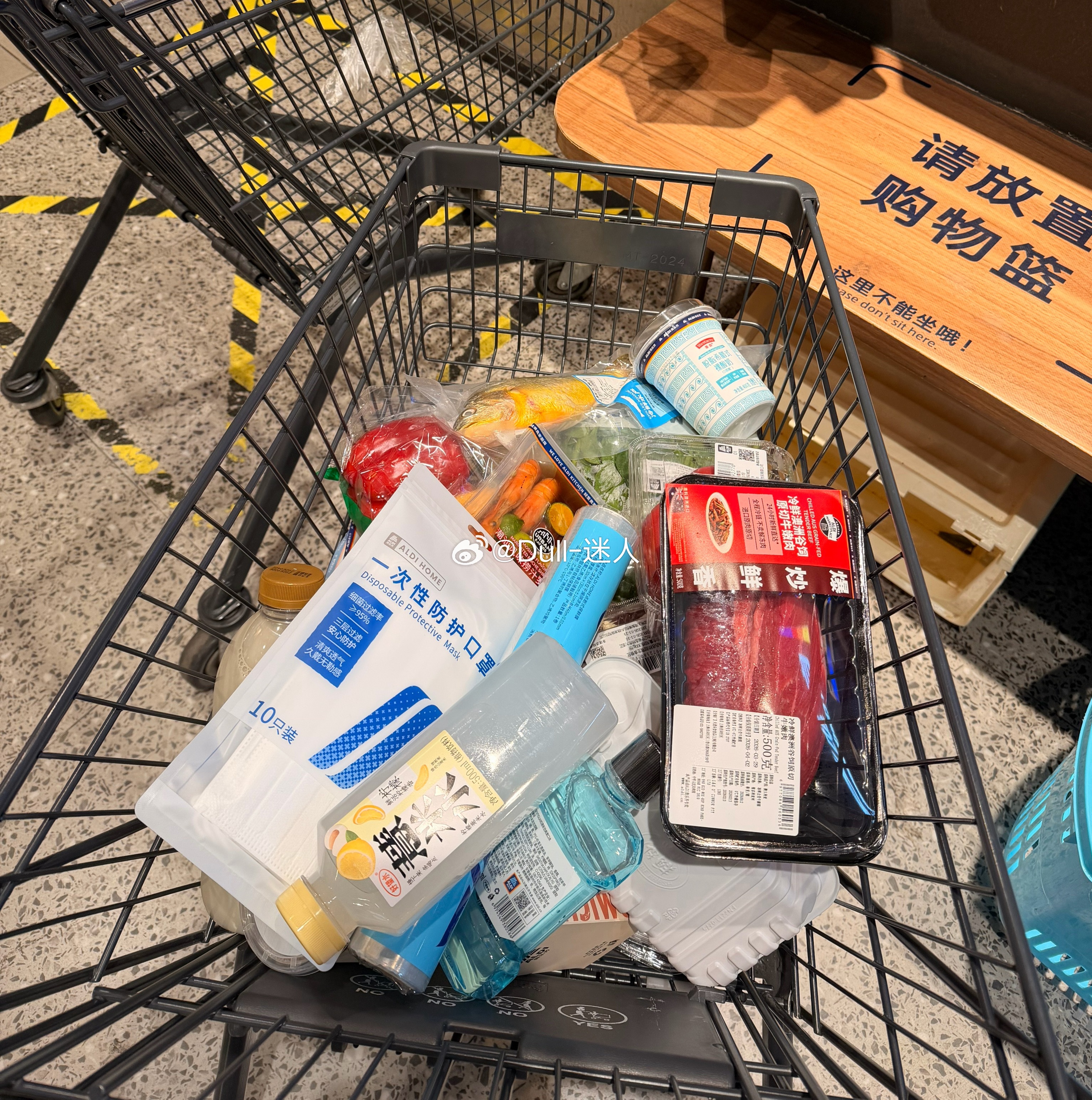 健身的作用可能就是我去超市买了两大袋东西，再加上提着一只狗狗，轻松的从地下车库提