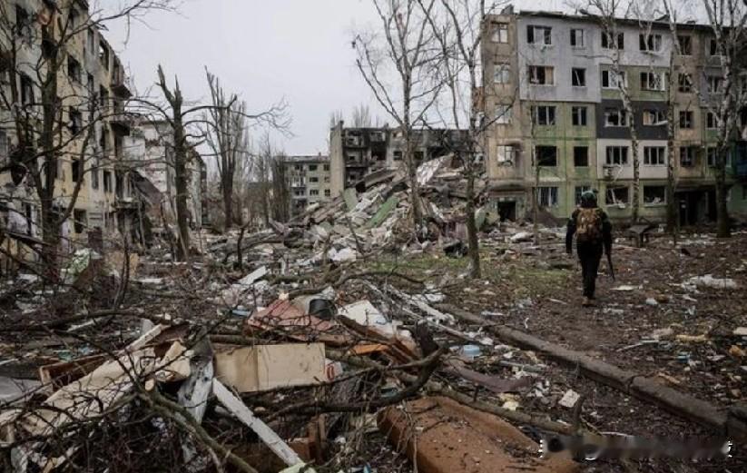 克里姆林宫称乌克兰冲突已经演变成与西方更广泛的对抗。
路透莫斯科 2 月 24 