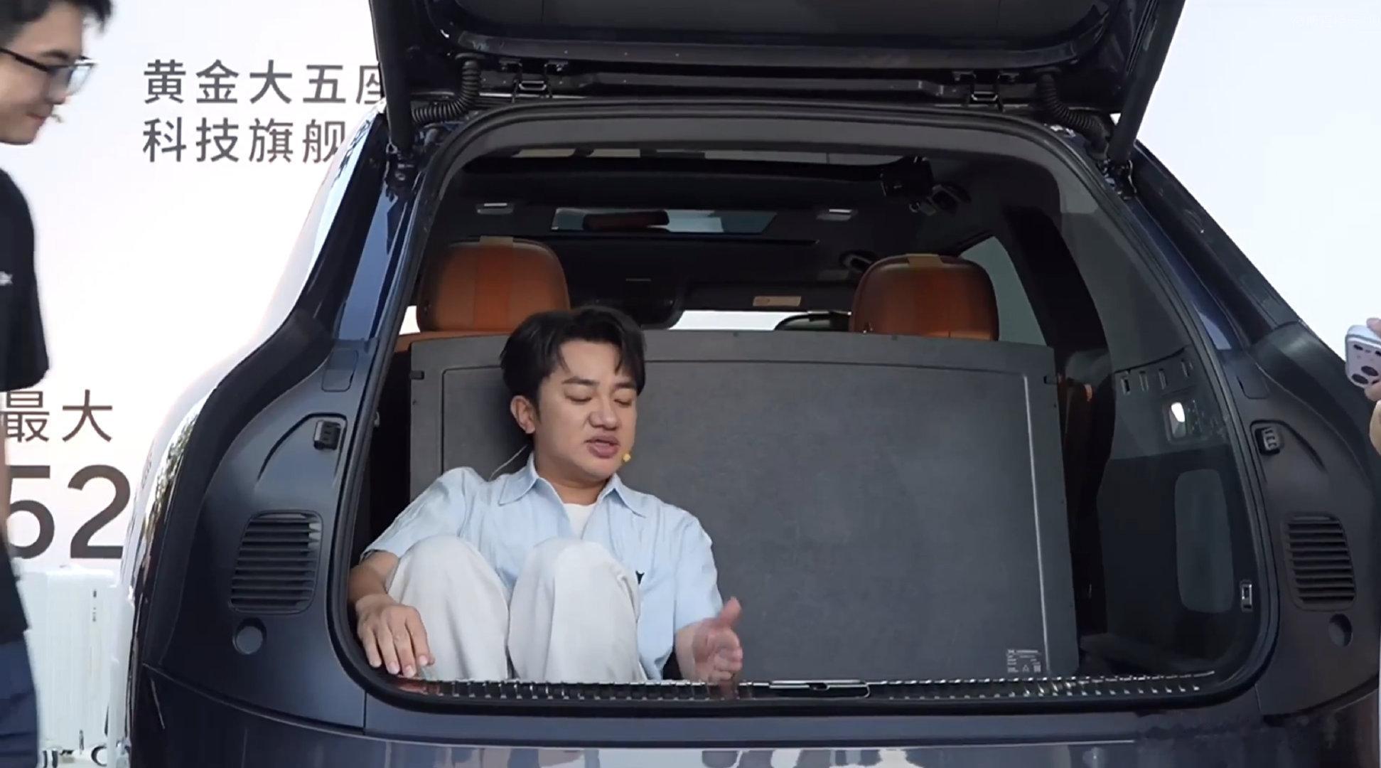 王祖蓝睡进后备箱了【王祖蓝和老婆说晚上睡后备箱】在8月11日小鹏G9L全球首秀暨