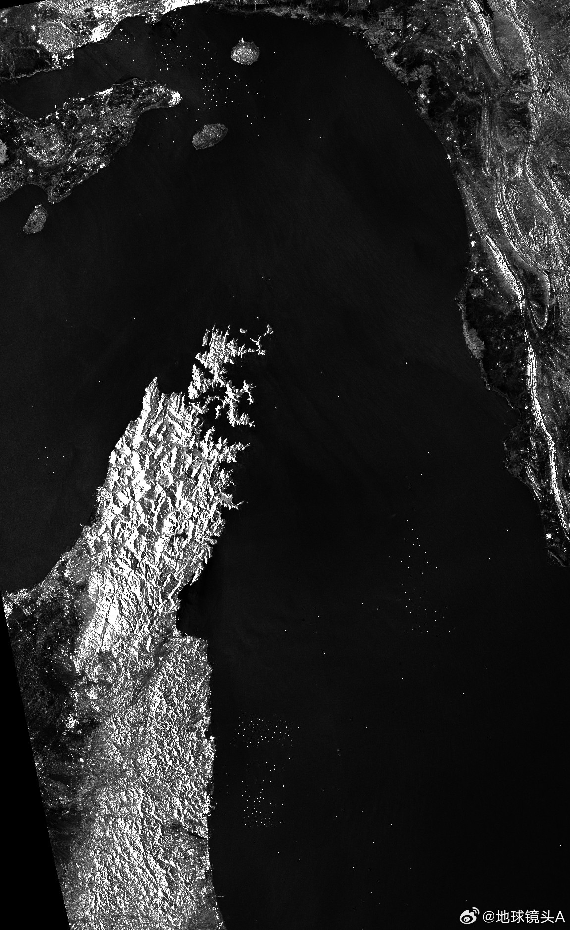 伊朗称击落美军加油机人员全部死亡 海湾国家拒绝了美国的一项请求，该请求要求它们参