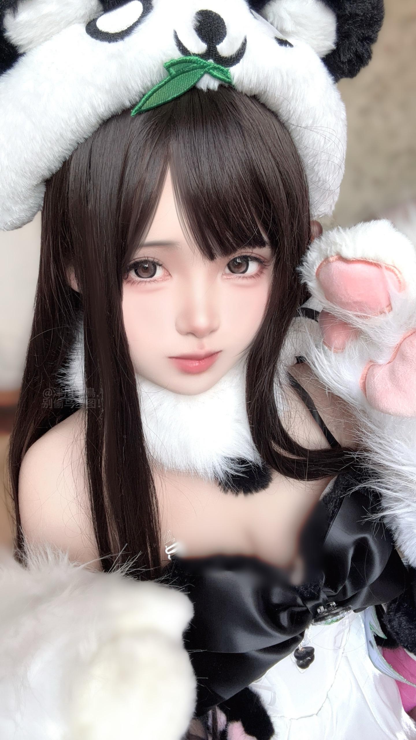 过生日发熊猫宝宝。