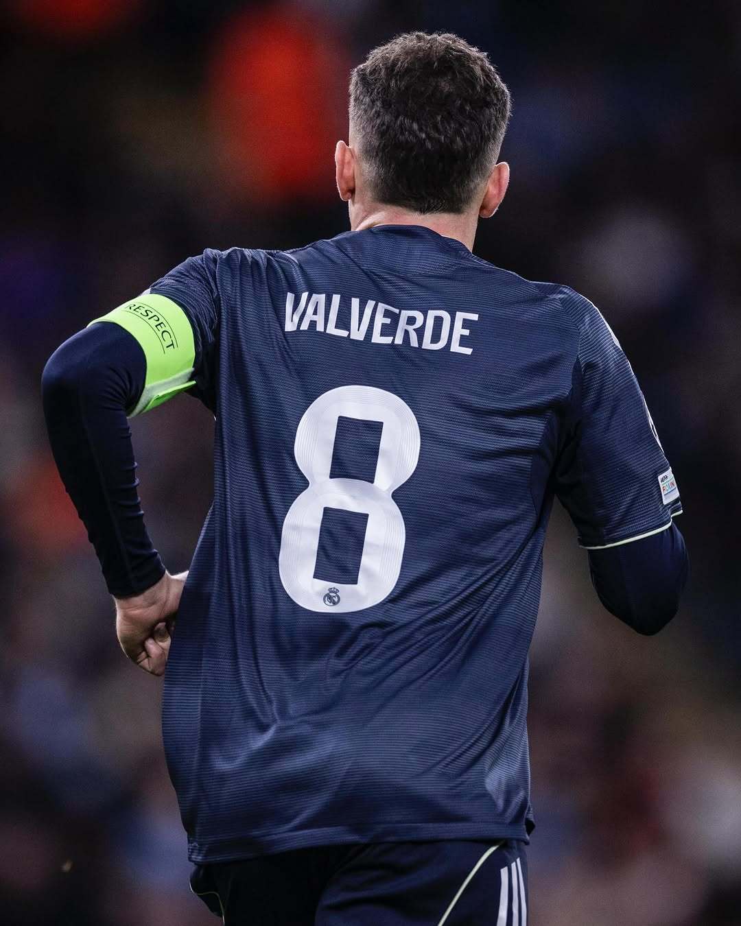 皇马欧冠联赛巴尔韦德 奔跑的背影好像小妹妹可爱 