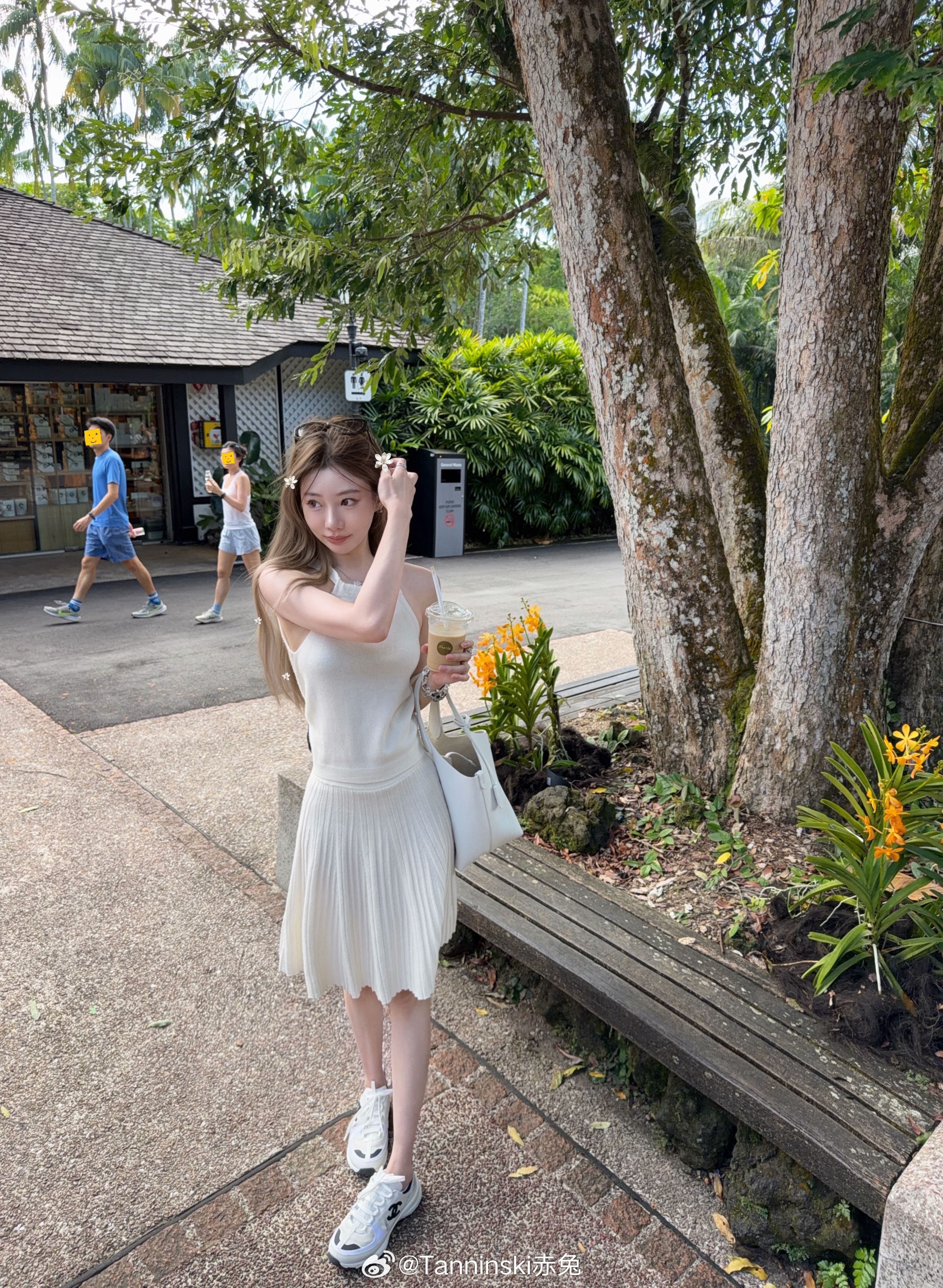 元英的小黑裙♣️ 