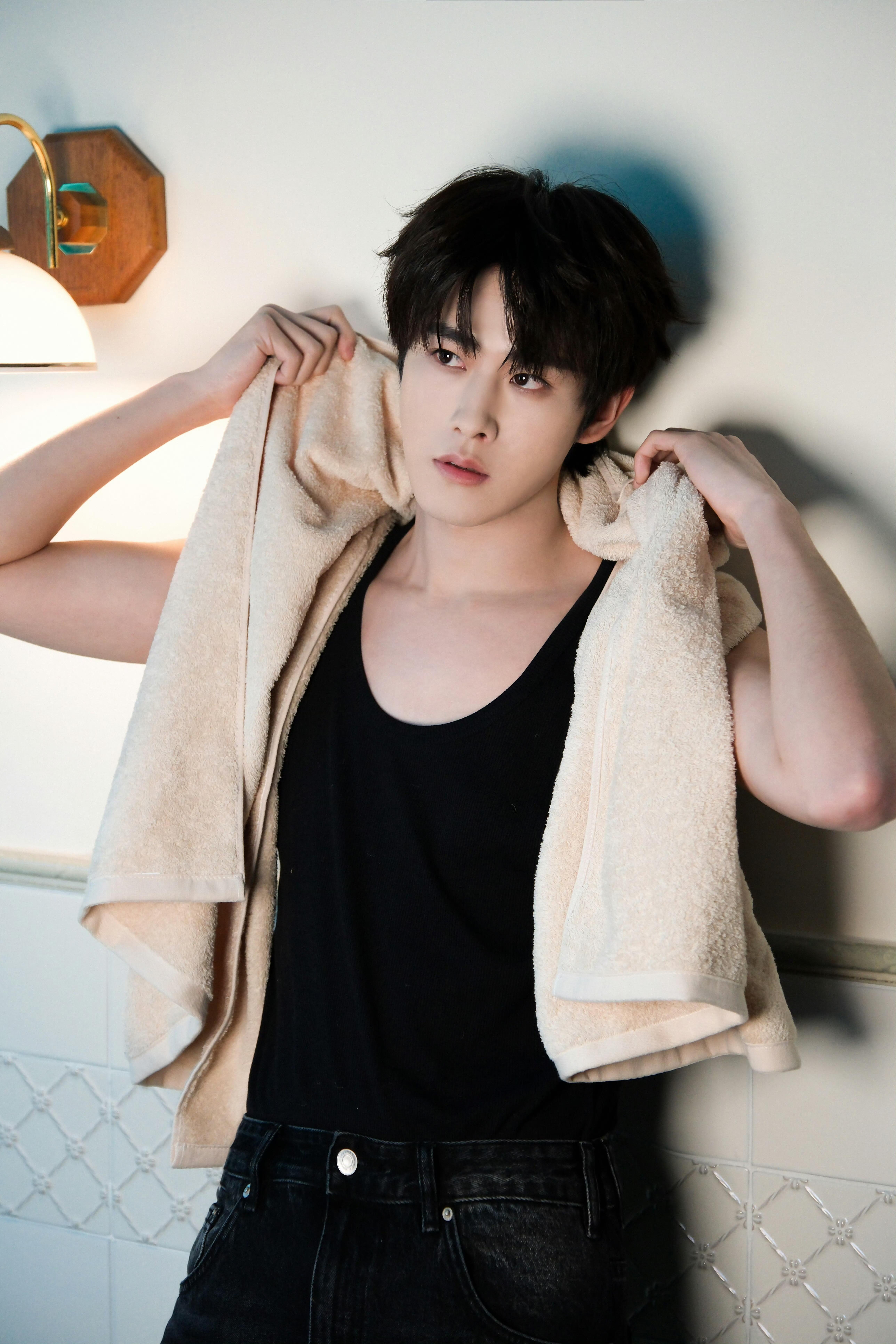 田嘉瑞演技还是被低估了田嘉瑞演技真的被低估了！ 第八集一人分饰两角太绝了。寄灵崩