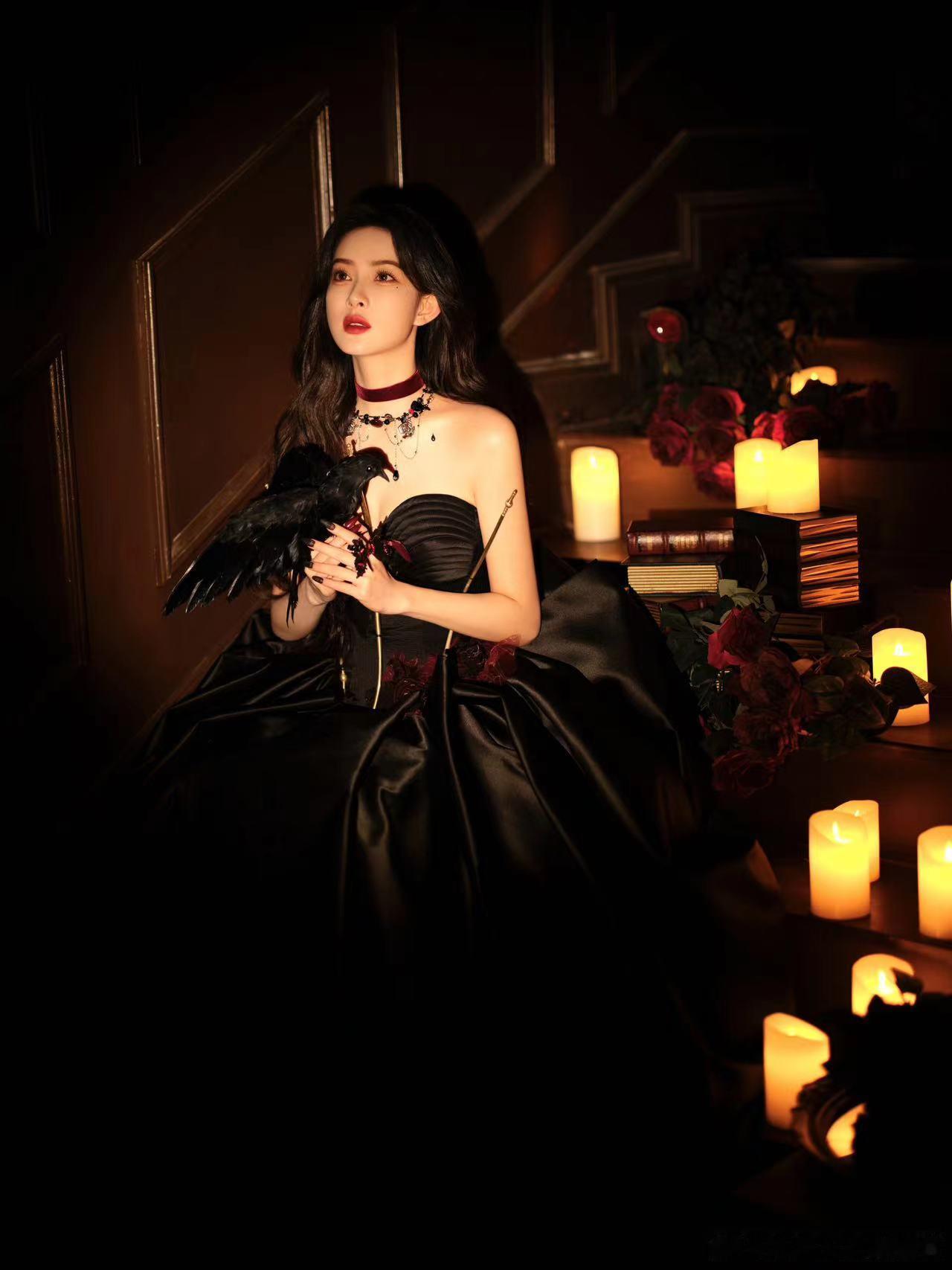 ╭☙   悦凯经纪  |  #孟子义  ❧╮     如暗夜公主👸危险而迷人 