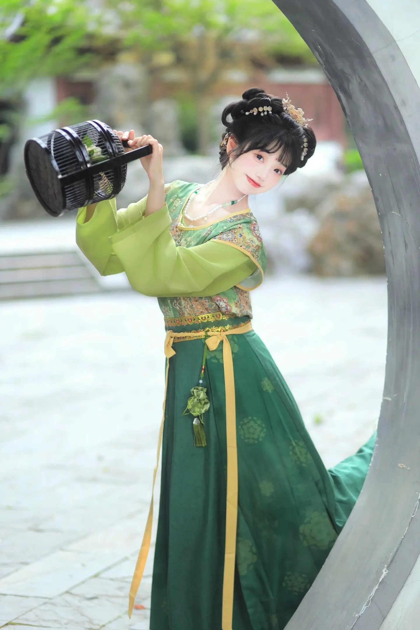 “世子哥哥，快来吃粽子呀～”
