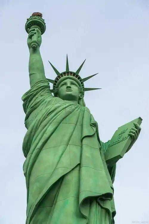 美国眼中的中国，已经接近超级强国；欧盟眼中的中国，是超级强国；日本眼中的中国，已