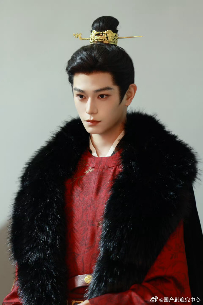 1. 宋祖儿和丁禹兮是频繁合作，剧组尽可能的端水，待遇戏份都是满足要求。2. 鹅