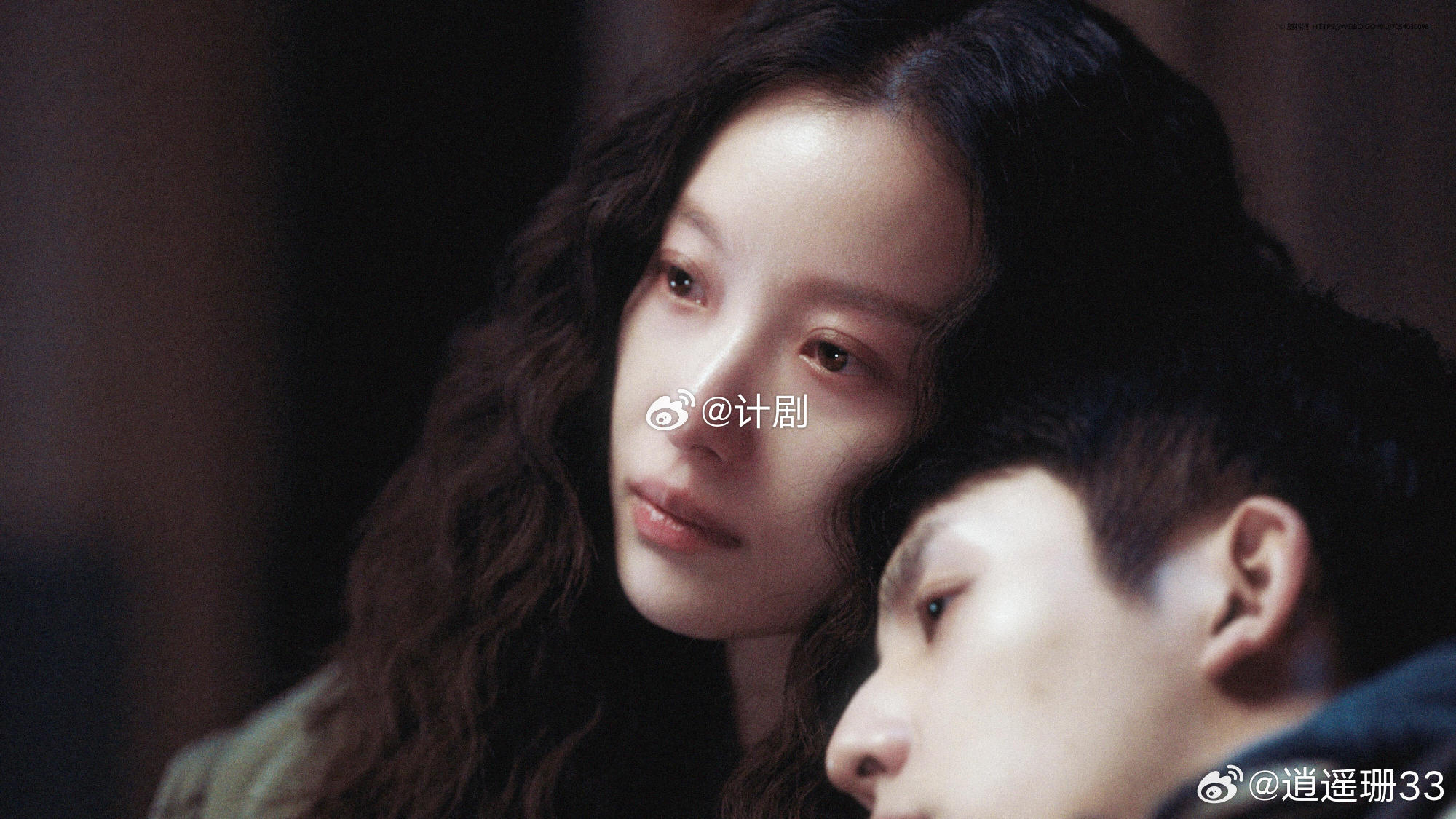 倪妮 截不到丑图隐身的名字 那种大特写镜头最能考验颜值，倪妮怼脸拍皮肤状态五官线