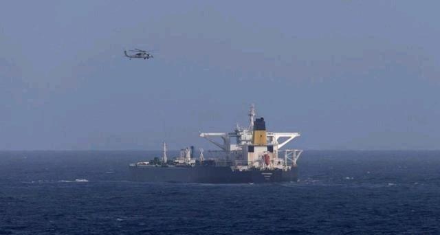 剑指中国？美军重兵围堵委内瑞拉，扣油轮、亮航母，霸权野心藏不住了！
 
美军近期