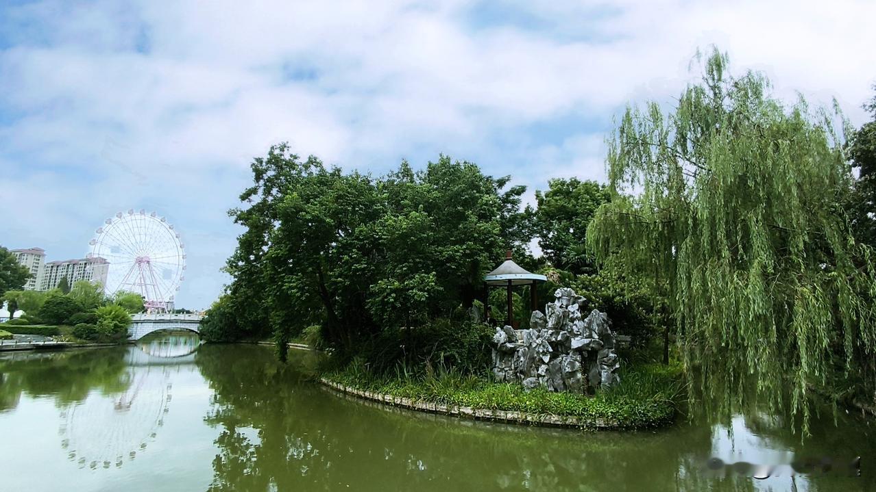 头条活动你问我答这个活动真的戳中了我对互动的所有期待，没有生硬的流程，大家想到什
