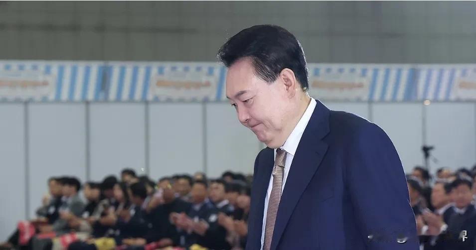韩国宣布向菲律宾捐赠50万美元
首尔时间11月7日晚上，韩国外交部在一份声明中写