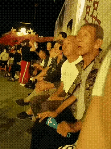 你是我见过最认真的大爷[大笑][大笑][大笑][大笑][大笑]