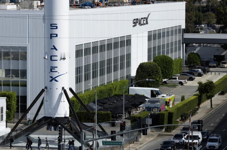 SpaceX董事会给马斯克设定火星奖金kpi
SpaceX上市前首次公开披露了财