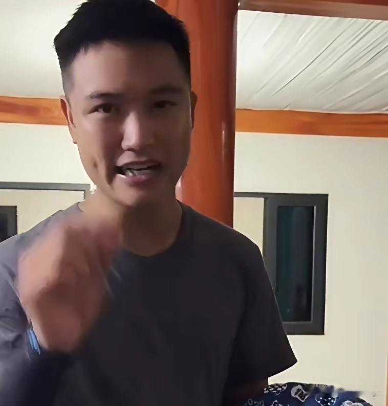 掏钱为越南小叔建房，好心办坏事，出钱反遭埋怨

刷短视频刷到了小潘的事情，心里感