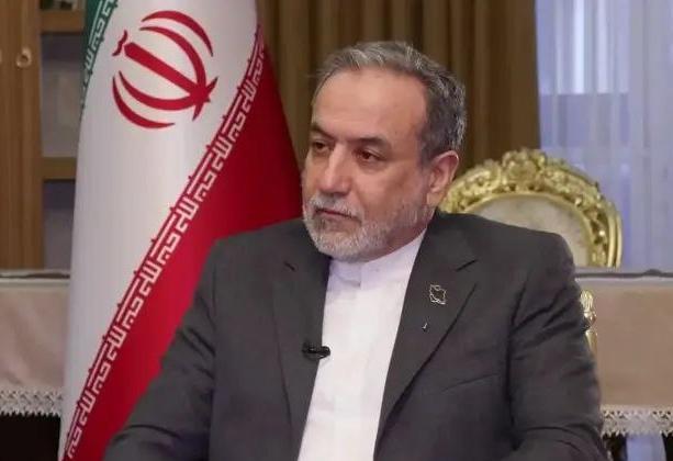 快报！快报！当地时间1月31日，伊朗外长阿拉格齐宣称，伊朗当前的首要选择仍然是谈