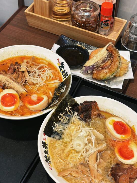 🇭🇰 张家辉袁咏仪也太会吃了吧！