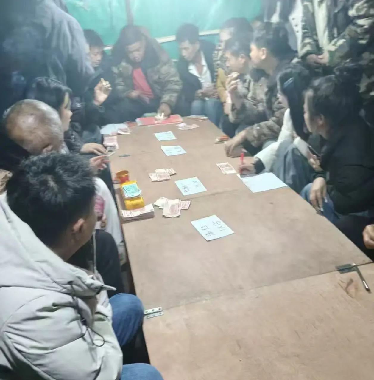 小吃摊变赌窝？腾冲明光镇抓了十几人，案件仍在处理

2026年3月28日 —— 