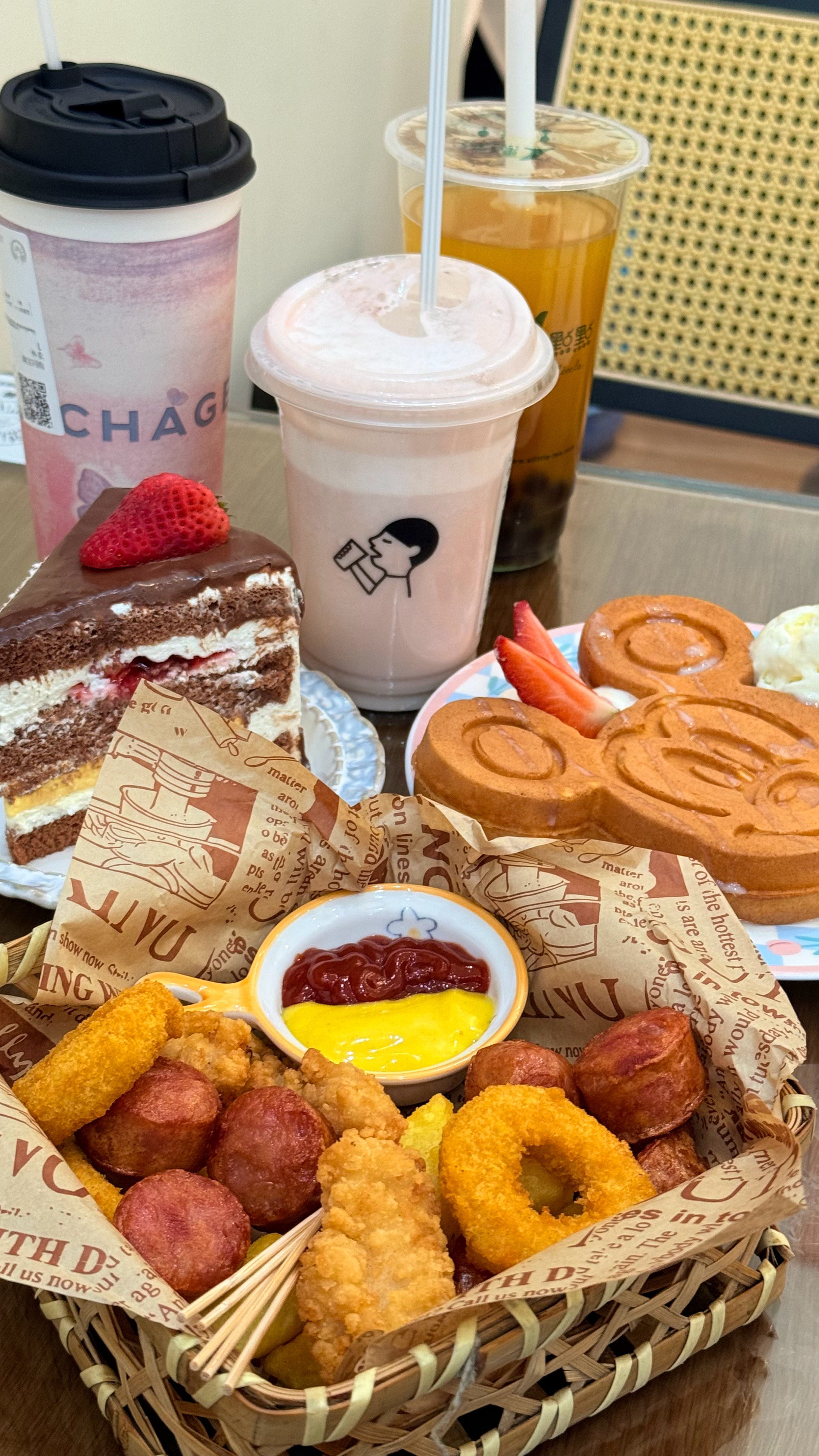 饭炒蛋今天吃什么今天天气特别好今天下午偷偷去吃甜食了 越是喝中药的时候🈷️贪甜