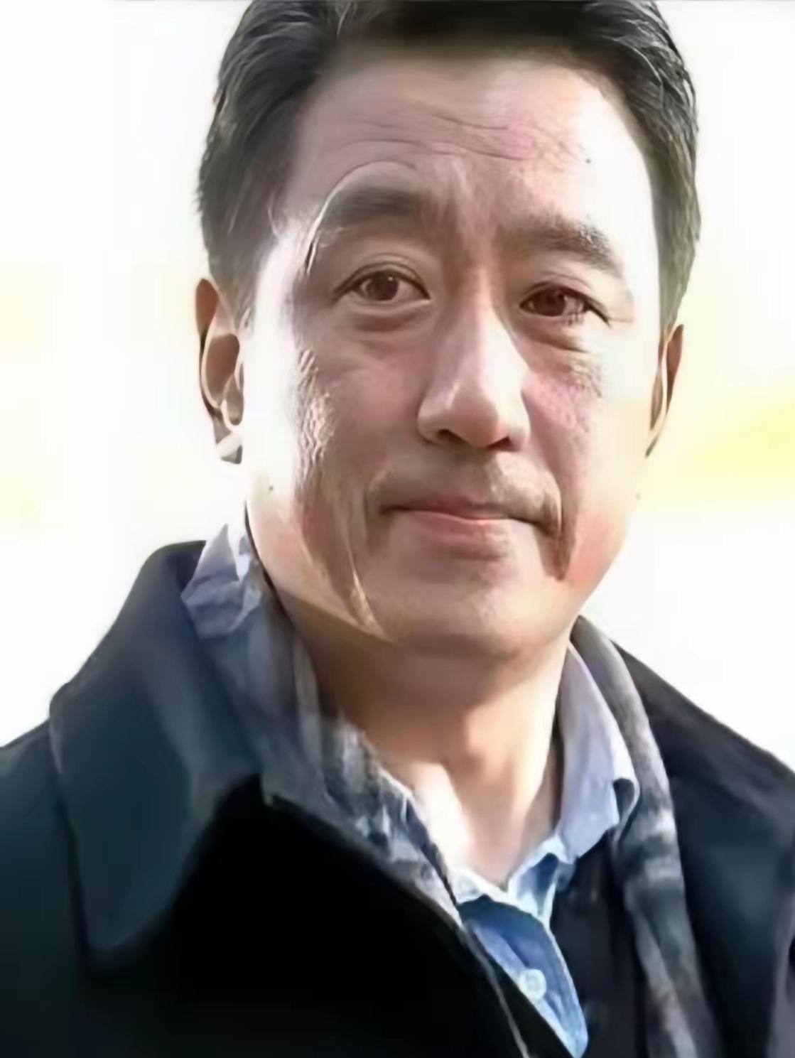 戏拍70%就敢罢演加钱？导演陈国军这波硬刚，太解气！
 
原男主以为拿捏剧组沉没