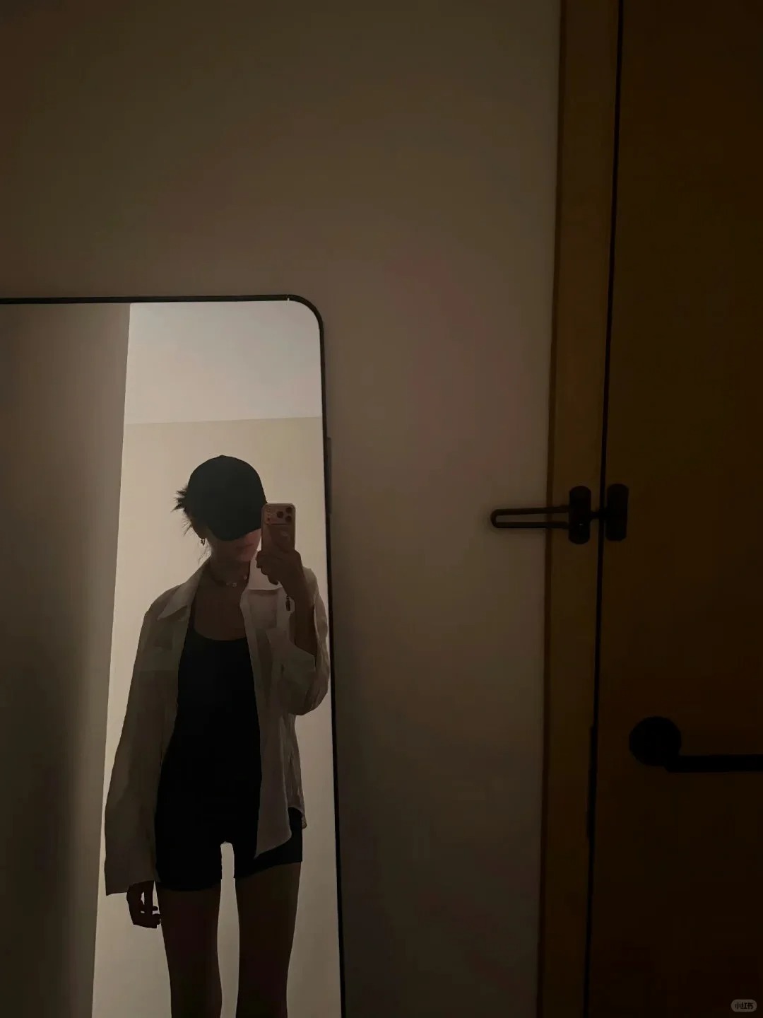 孙千工作室 烦心事够多了 美女做错了0件事啊，好好看剧欣赏孙千演绎的角色就行了 