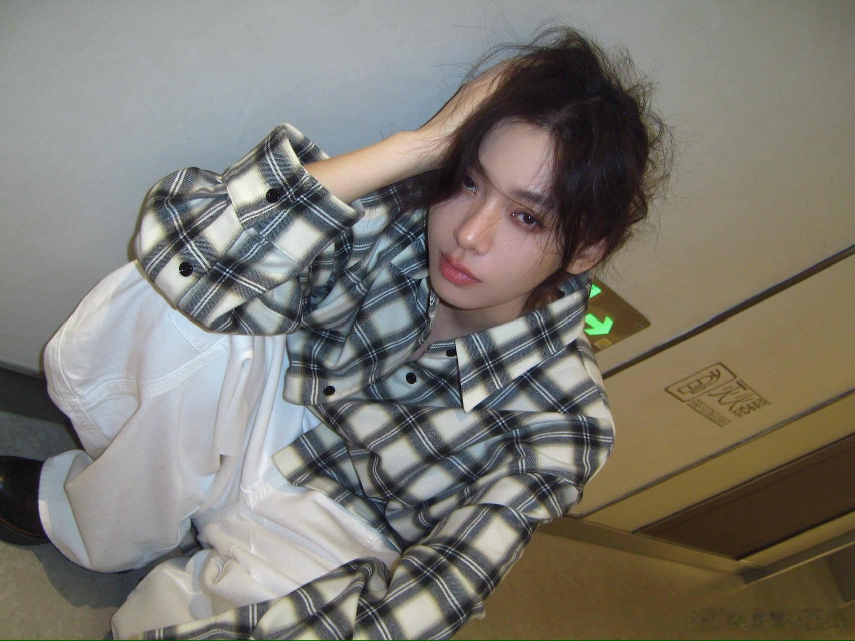 对王晓赟子的反差没有抵抗力 谁还没被王晓赟子的反差萌得晕头转向啊！写真里她是高贵