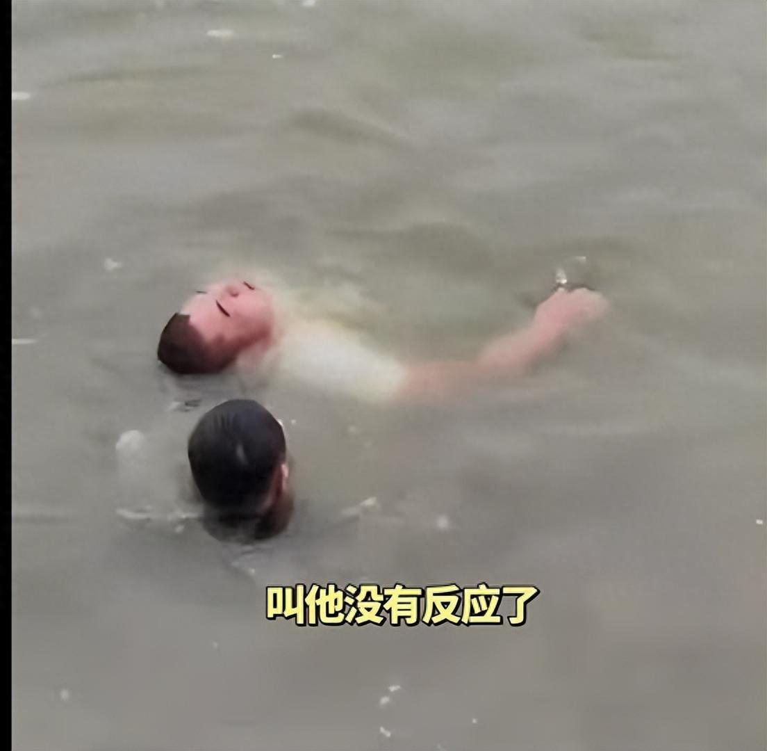 “绝对是一等功！”夫妻俩赌气跳湖，3人去救竟也被困！陆军少校连救4人体力透支，竟