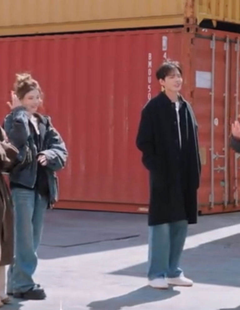 无予伦毕  没事 我爸爸妈妈还认识