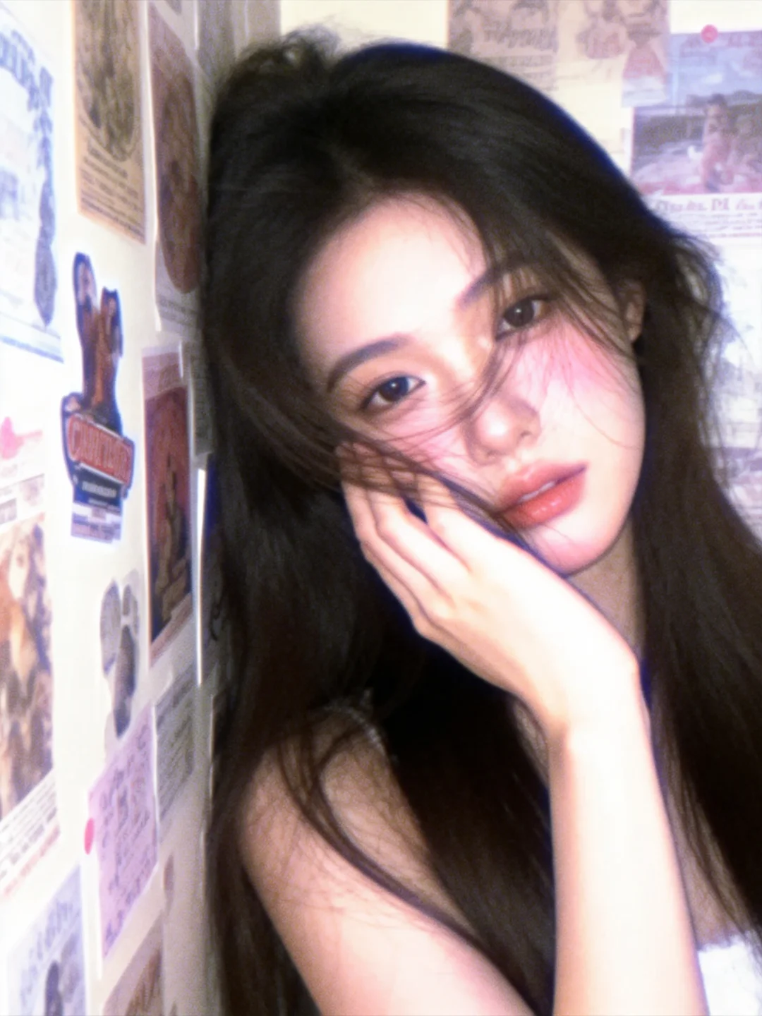 0 成本📽️ 复古海报墙胶片写真