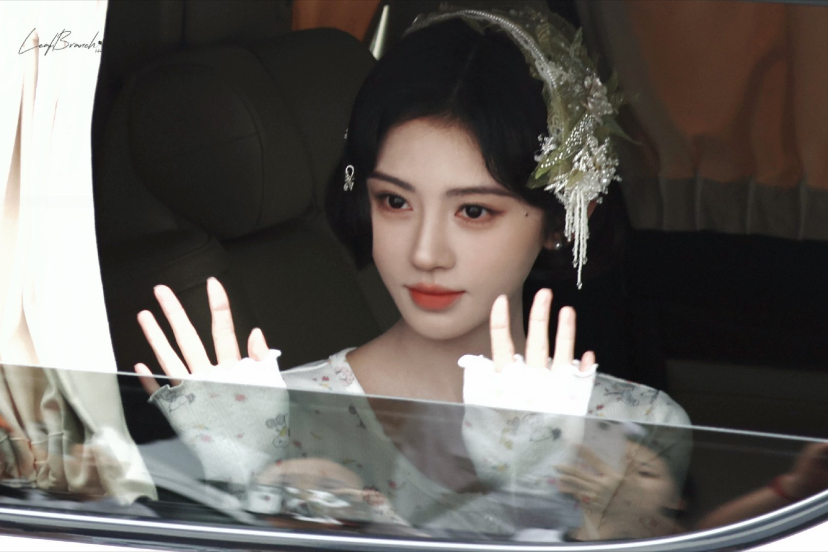 鞠婧祎苏绿夏 丨鞠婧祎   明天会更好吗 等通知๑>ᴗO๑ಣ枝芸夏刈