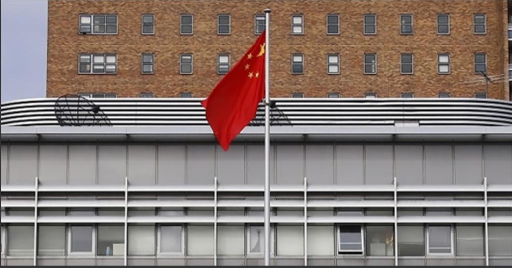 日本太可恶了！
北京时间4月16日晚，中国驻日本大使馆用中日文双语严正表态：“施