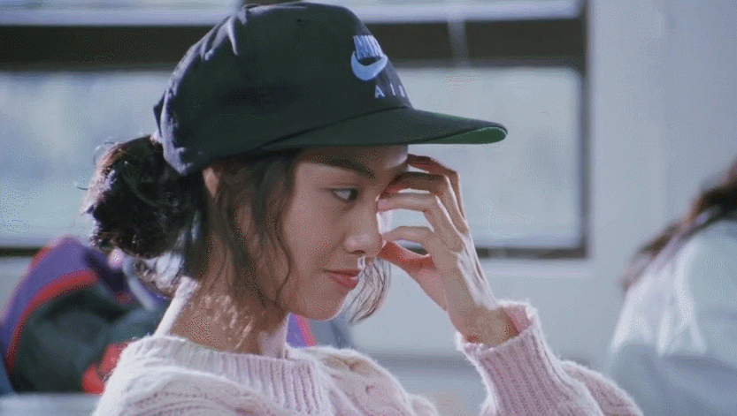 #经典港片镜头下全是真美女# 在那些经典港片里，镜头捕捉到的全是真正的美女，她们