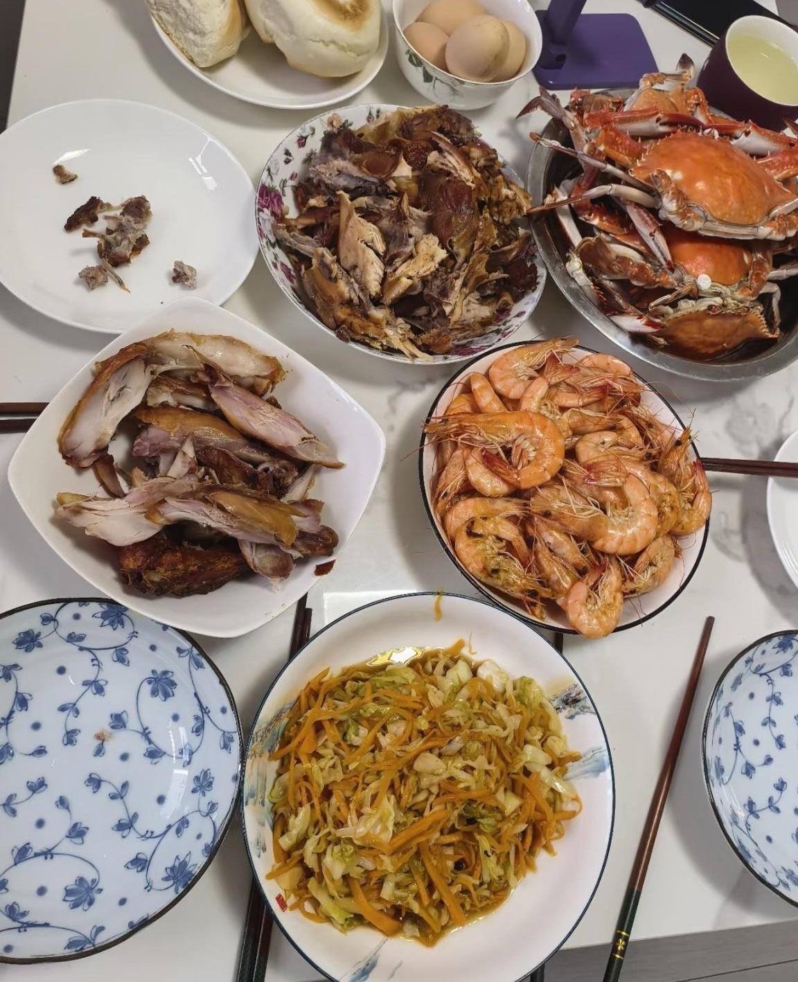 闺女回亲妈家吃顿饭，咋就成了儿媳妇眼里的刺？一周五回，连晚饭都要打包带走，换你受