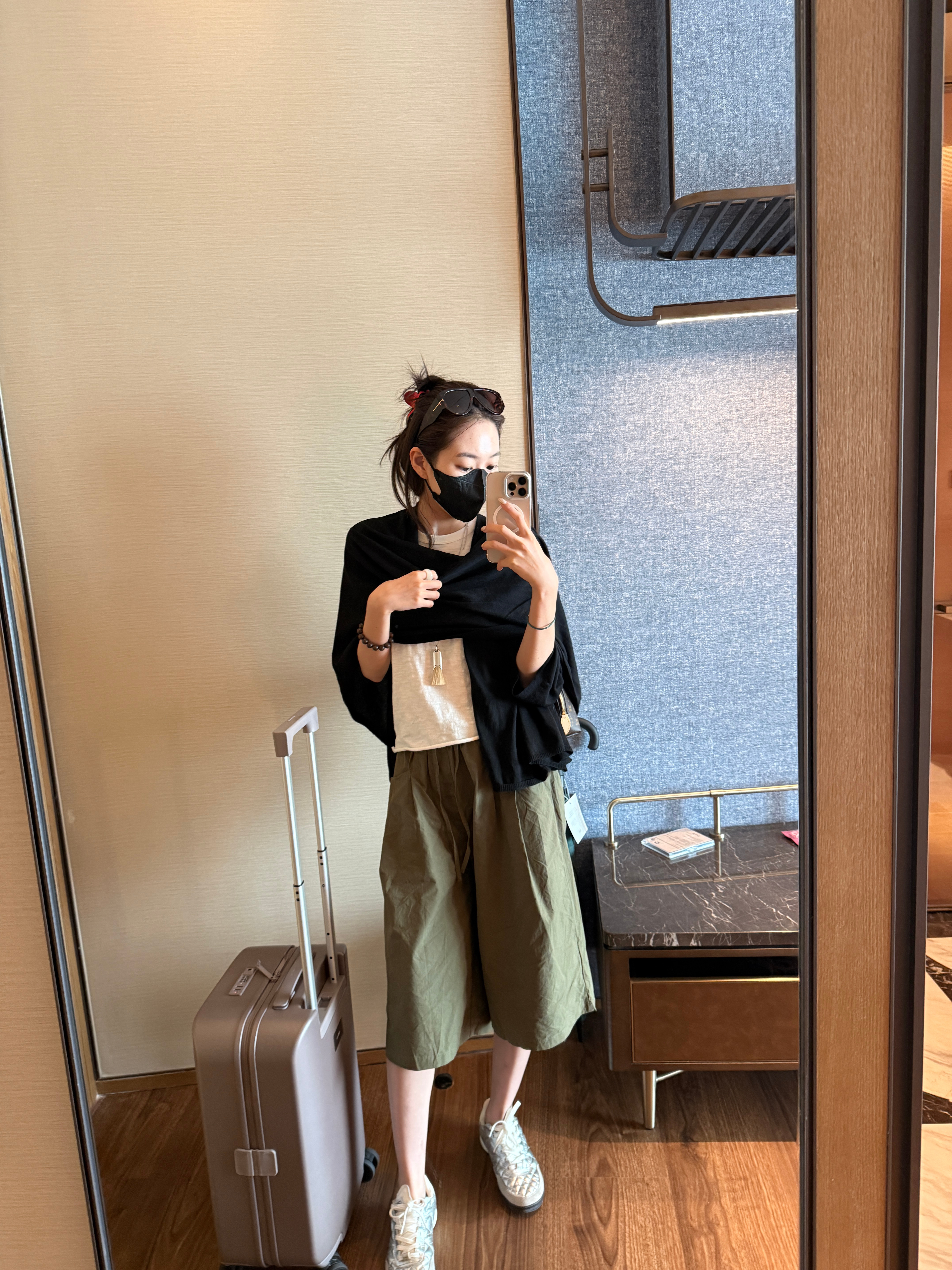 明天突然加了一场拍摄但是没带合适的衣服今天还是得回趟家然后明天特种兵小禾log