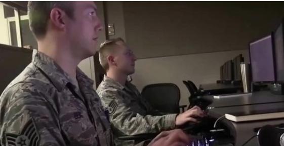 美国分分钟让中国断网？

美国说能分分钟让中国断网，这事不少人都听过，根源就是全