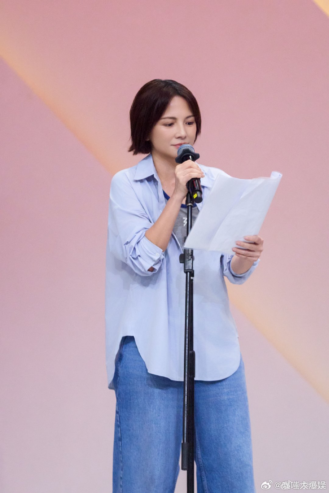 谢娜鼓励李心洁 谢娜晒与李心洁聊天记录谢娜暖心放出和李心洁的私聊截图，字字句句都