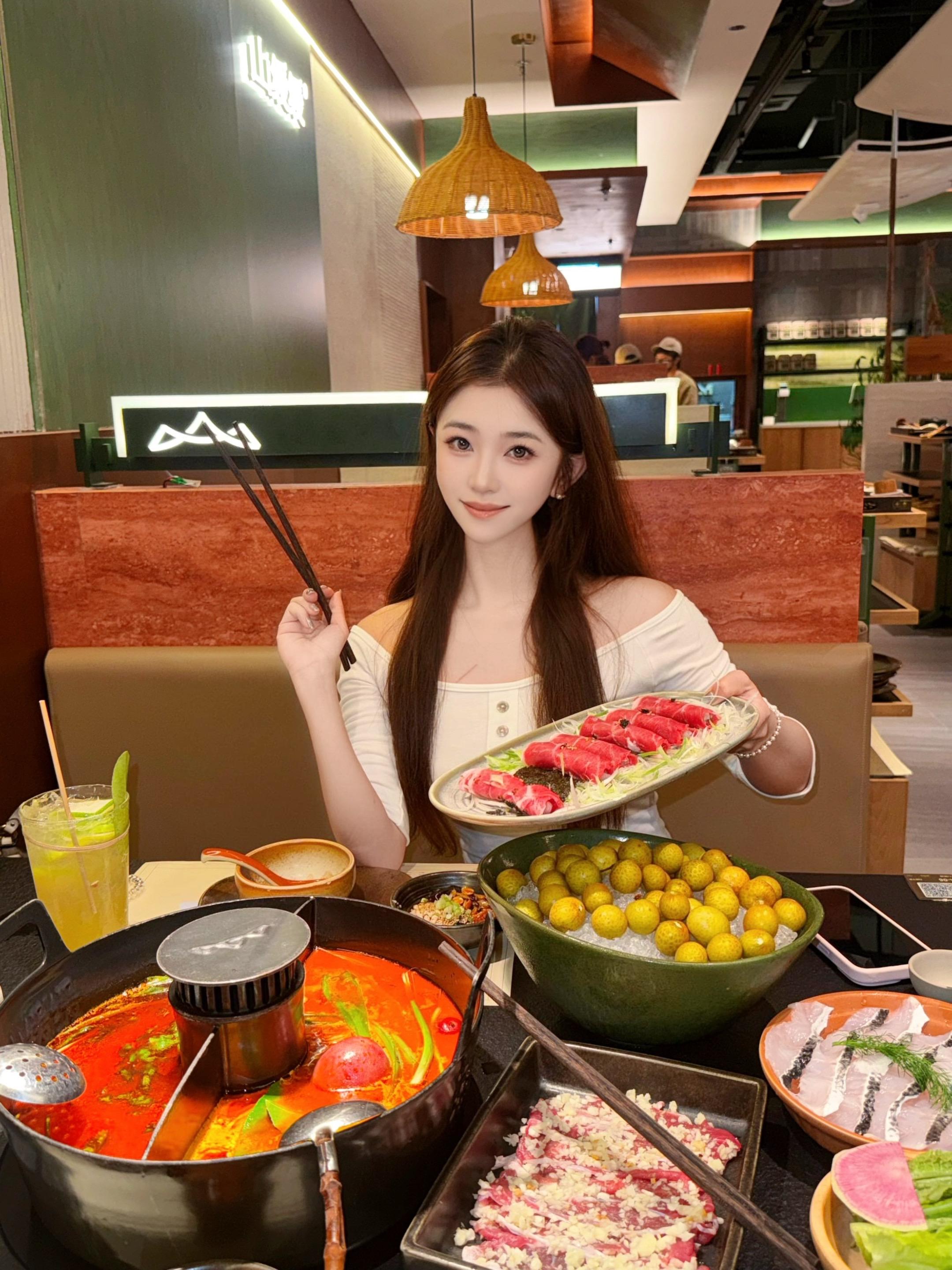 周末和诡秘来山缓缓吃新品吃美了